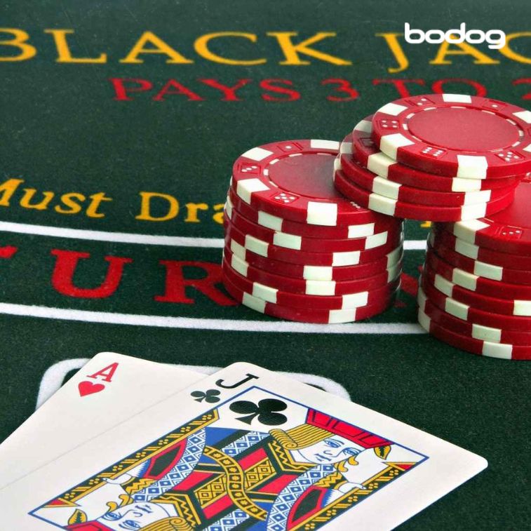 Compreendendo as decisões estratégicas básicas do blackjack