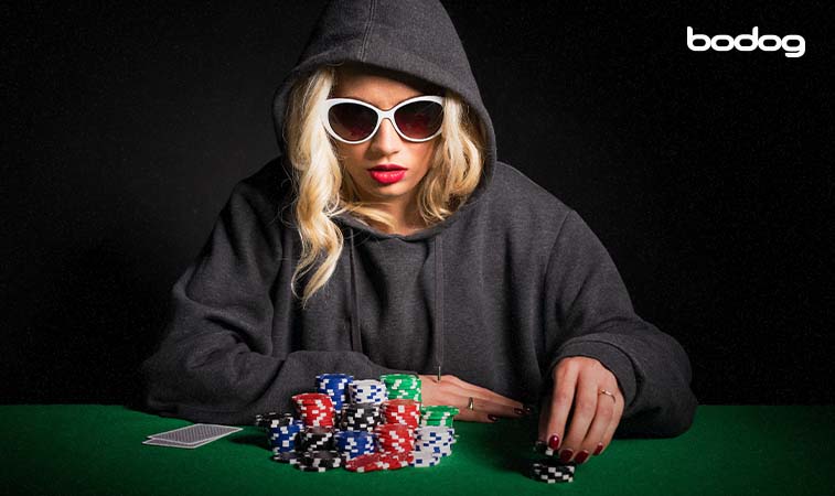 jugar cara poker