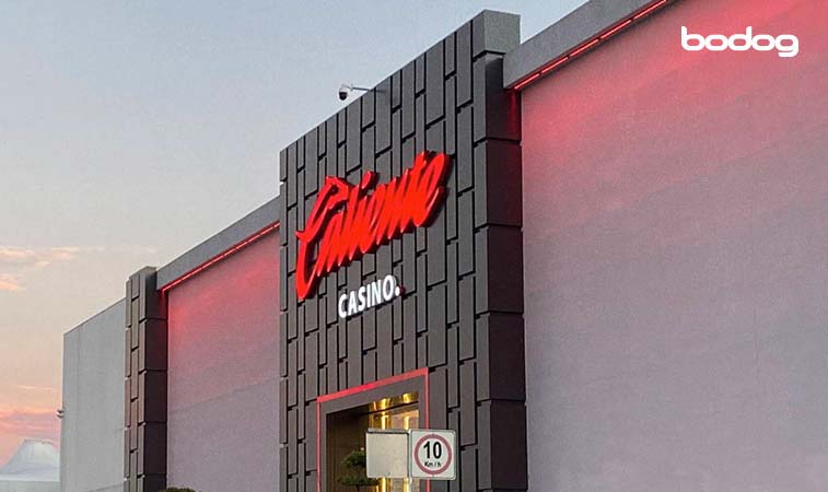 fachada del casino Caliente en Guadalajara